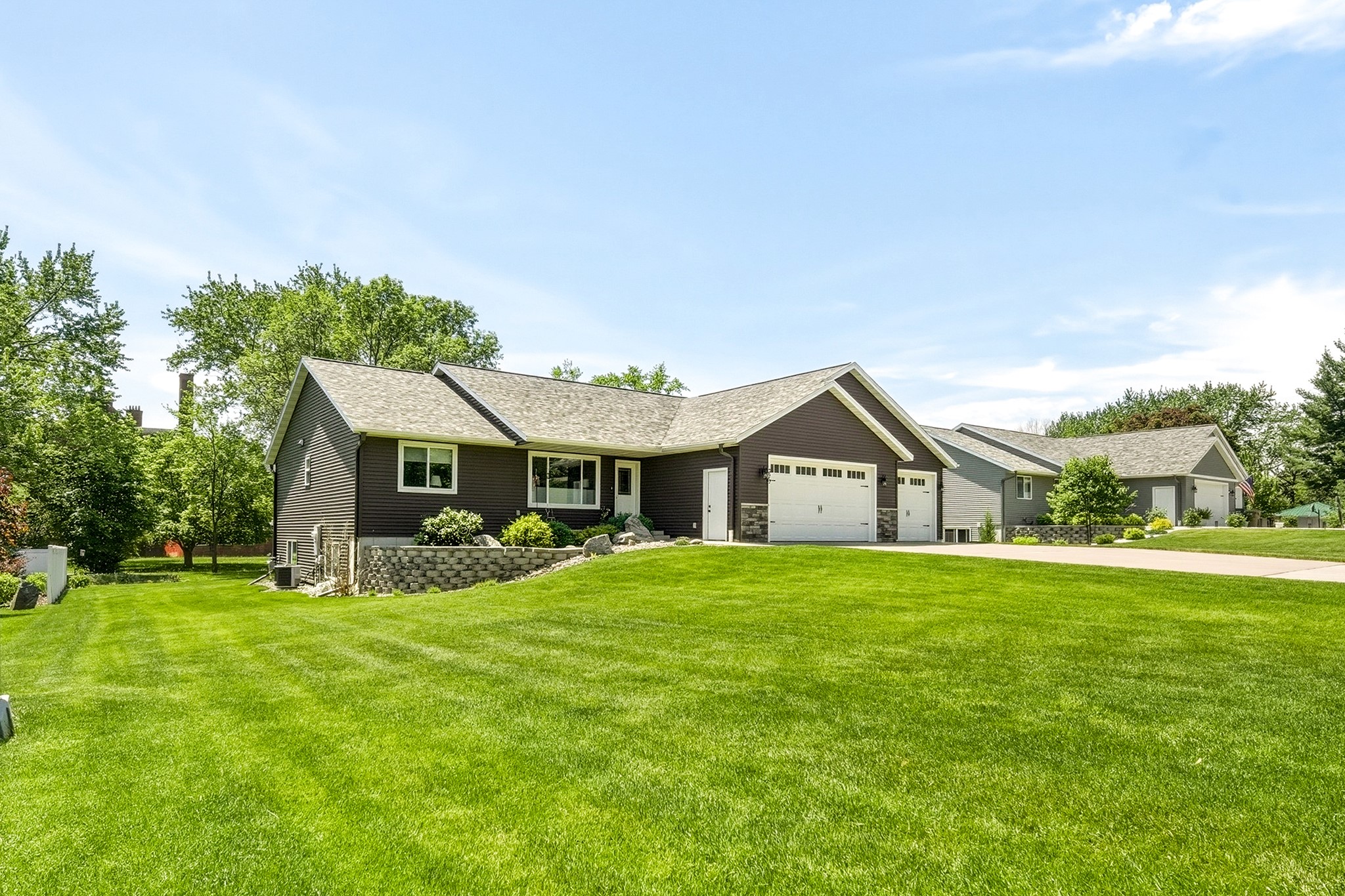 329 Rutledge Street Chippewa Falls, WI 54729 - Photo 3 of 43