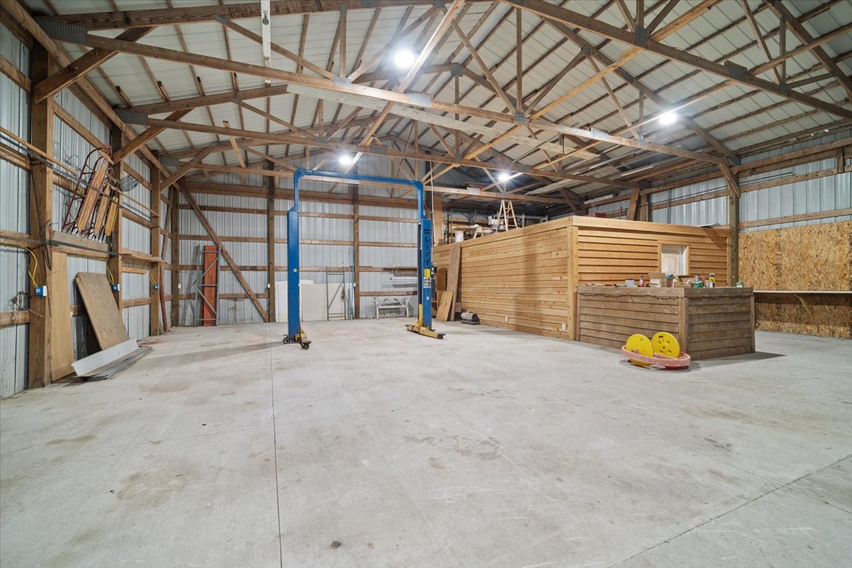 24403 North 750 E Road Pontiac, IL 61764 - Photo 41 of 54 a view of a room with gym equipment