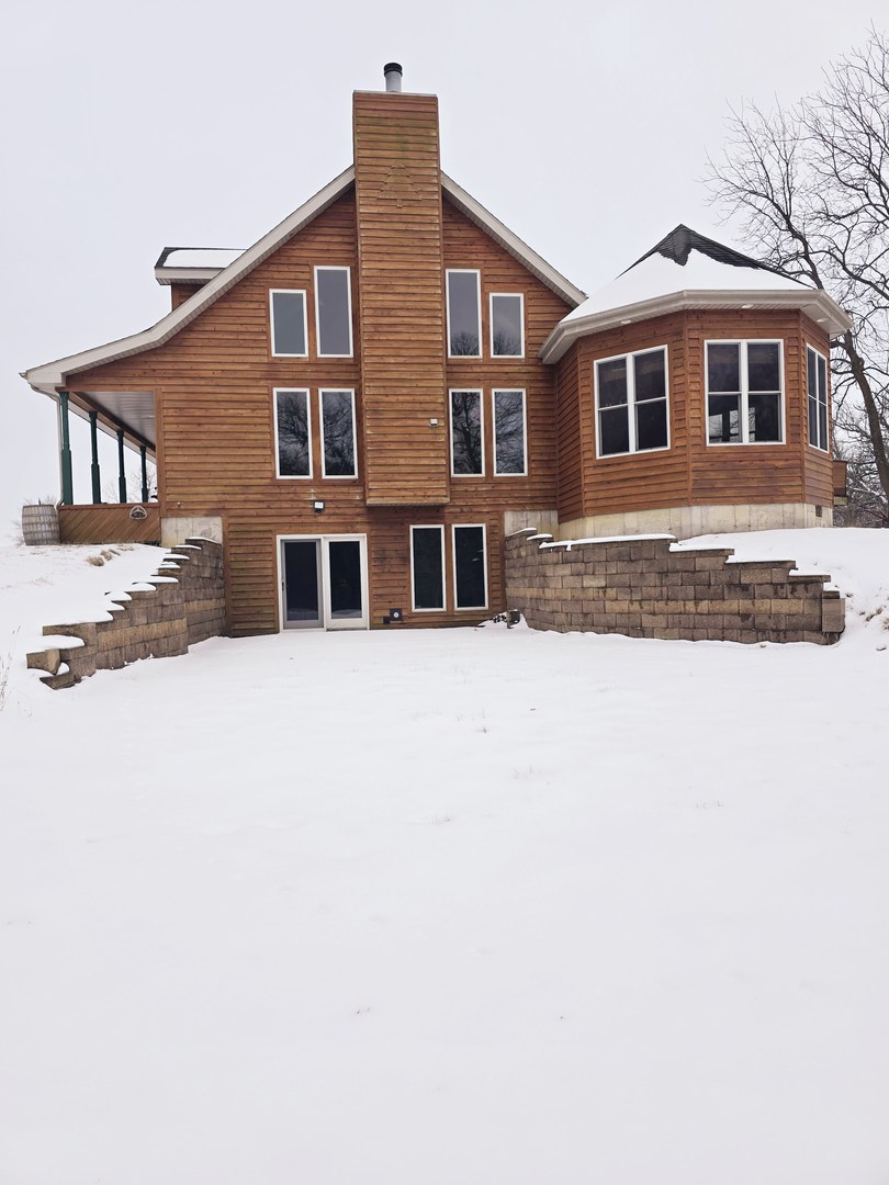 24403 North 750 E Road Pontiac, IL 61764 - Photo 54 of 54 a front view of a house with a yard