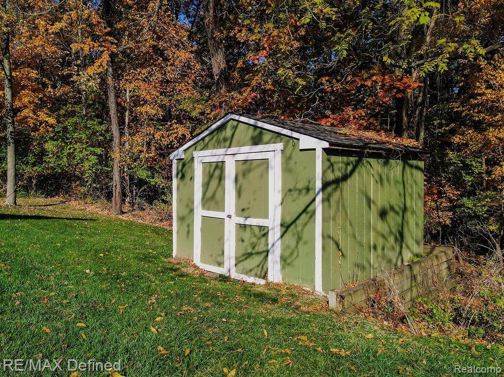 499 Whitney Drive Rochester Hills, MI 48307 - Photo 42 of 43
