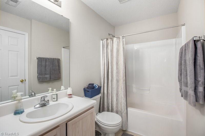 2886 WaterStone Loop High Point, NC 27265 - Photo 8 of 14