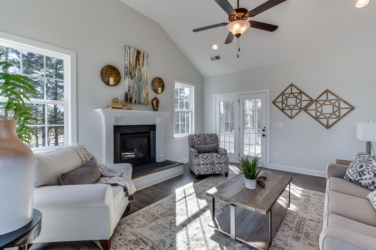 112 Riley Farms Court Summerville, SC 29486 - Photo 13 of 30 17 Bell Rd, Greenville, SC-25