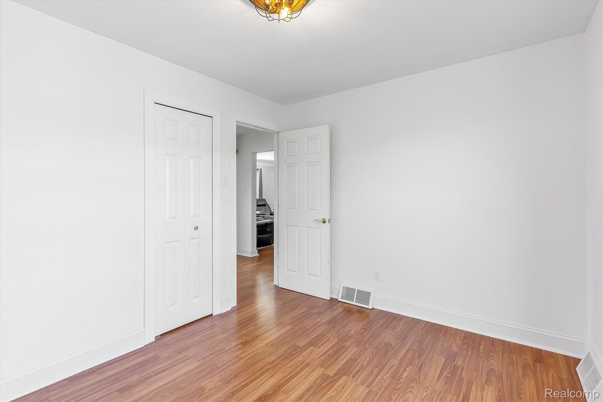 1926 West Cohoctah Road Howell, MI 48855 - Photo 27 of 38 Gallery Image 27