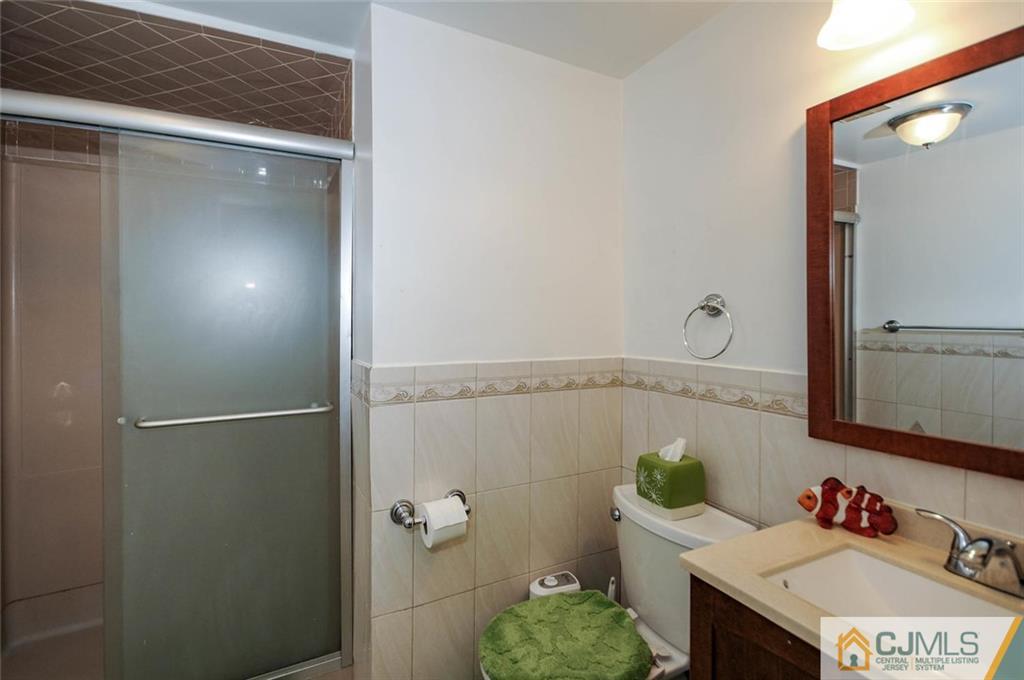 22 Colburn Road East Brunswick, NJ 08816 - Photo 13 of 20 Gallery Image 13