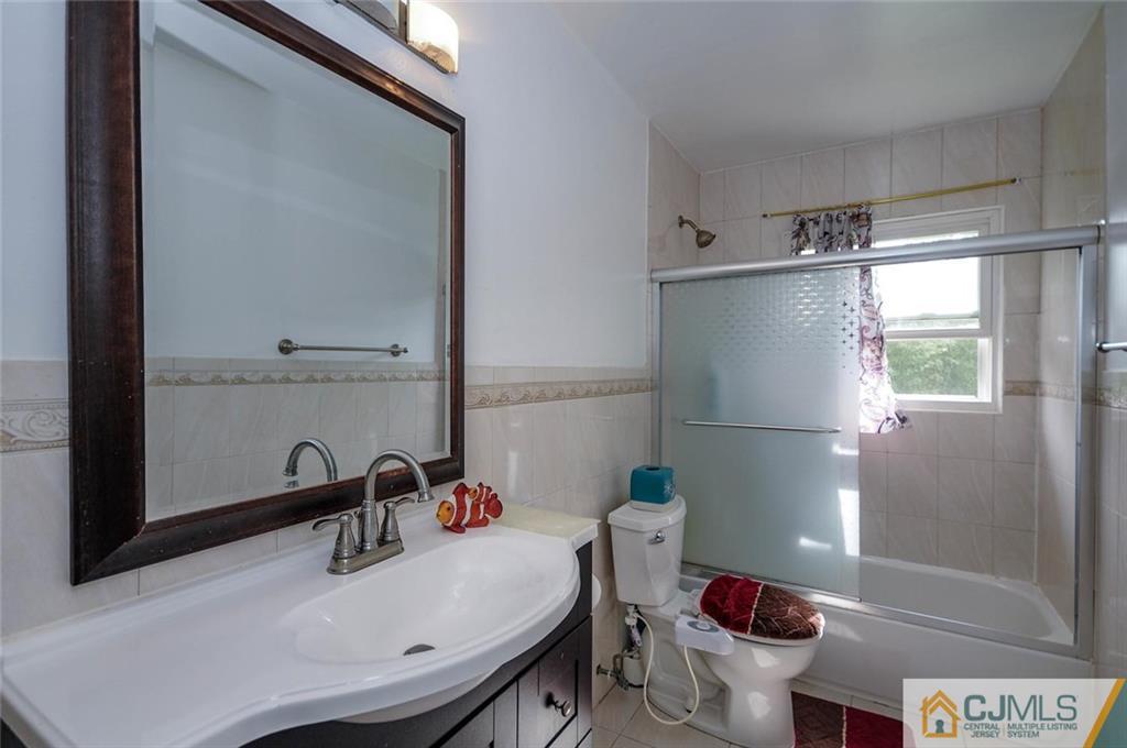 22 Colburn Road East Brunswick, NJ 08816 - Photo 15 of 20 Gallery Image 15