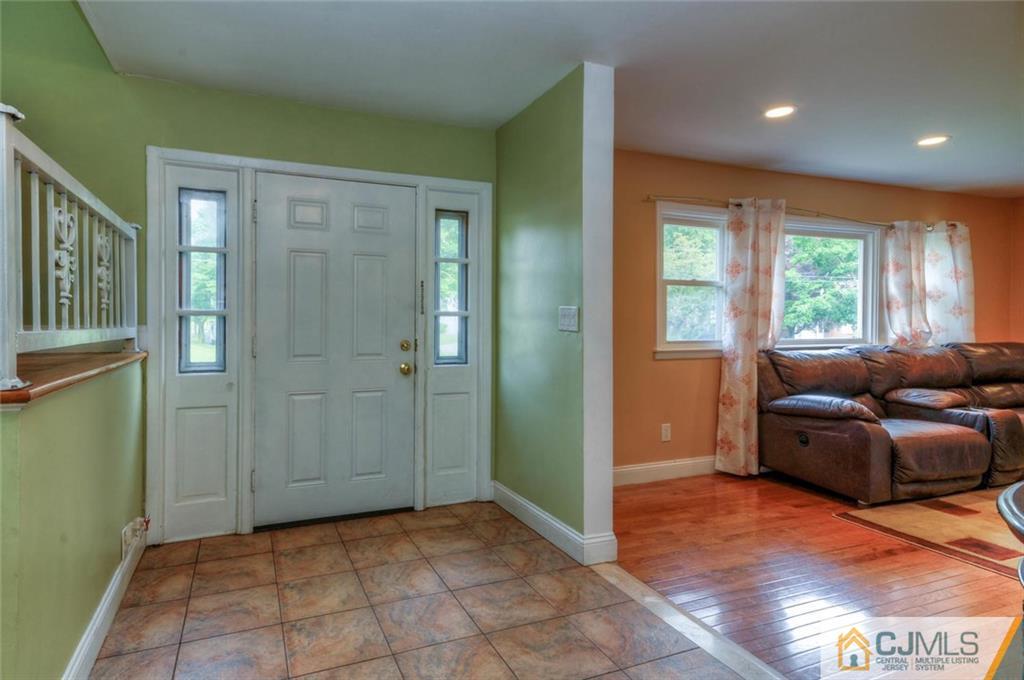 22 Colburn Road East Brunswick, NJ 08816 - Photo 3 of 20 Gallery Image 3