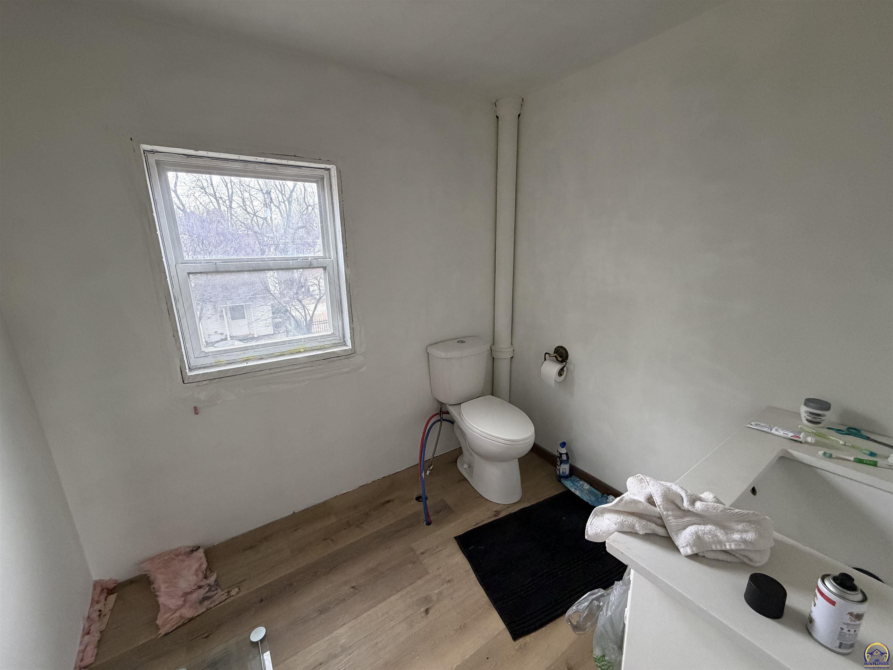 335 Southwest Western Avenue Topeka, KS 66606 - Photo 17 of 22
