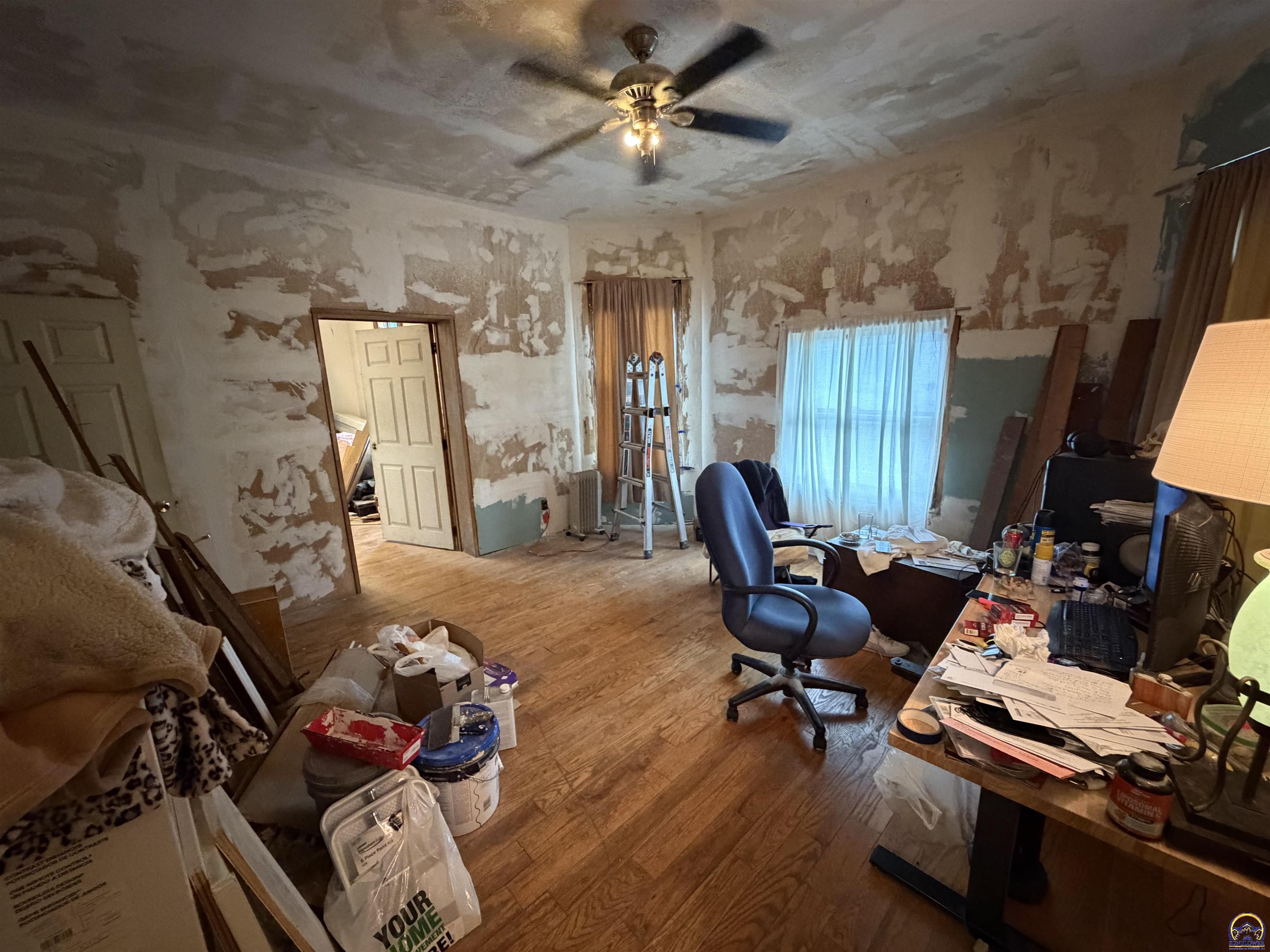 335 Southwest Western Avenue Topeka, KS 66606 - Photo 7 of 22