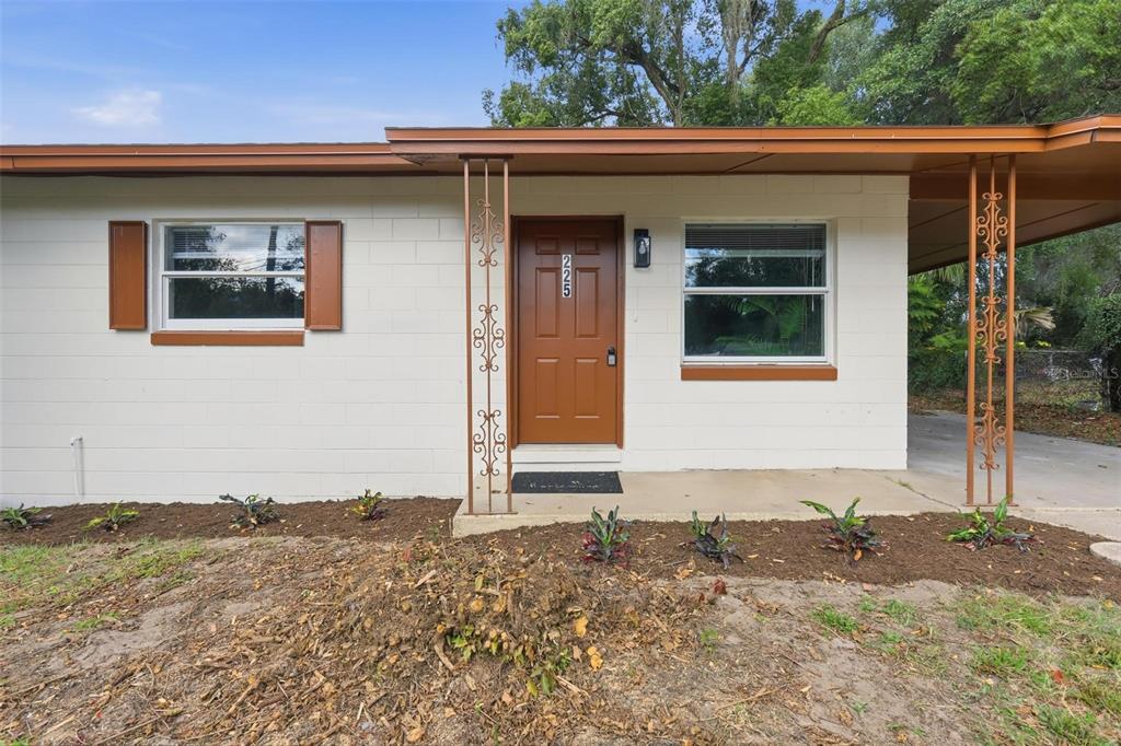 225 West Volusia Avenue Deland, FL 32720 - Photo 2 of 24