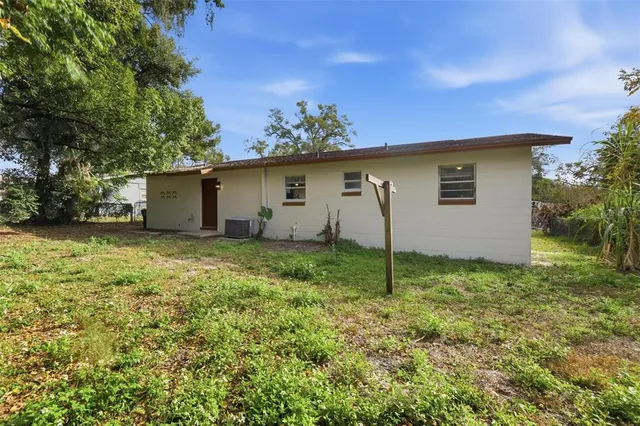$239,900 | 225 West Volusia Avenue, Deland, FL 32720