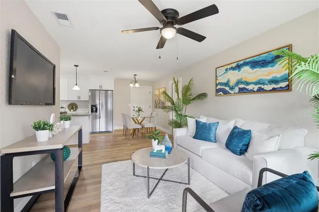 $239,900 | 225 West Volusia Avenue, Deland, FL 32720