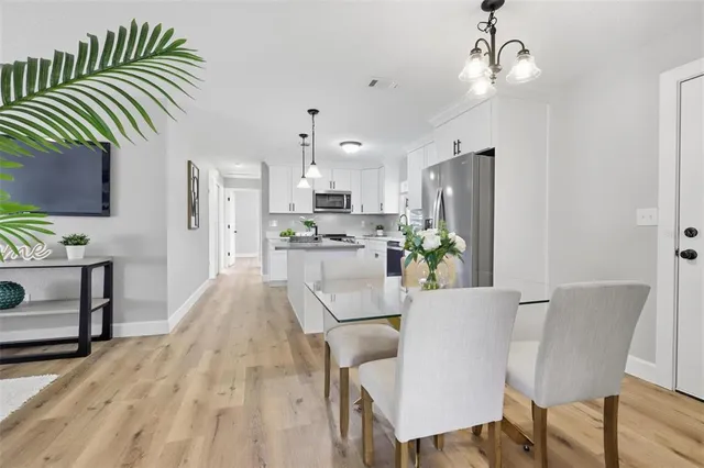 $239,900 | 225 West Volusia Avenue, Deland, FL 32720