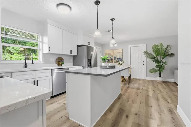 $239,900 | 225 West Volusia Avenue, Deland, FL 32720