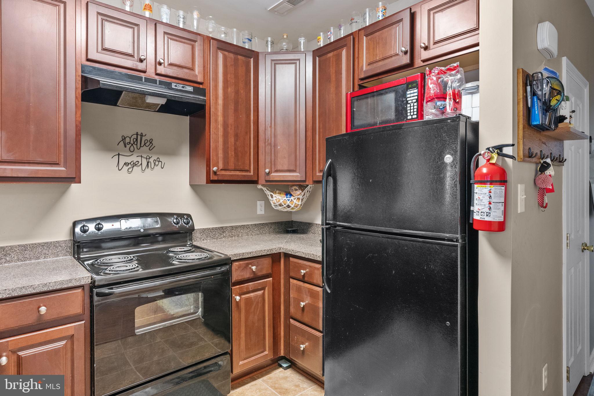 22 Teal Court Riverside, NJ 08075 - Photo 7 of 20 Tall Cabinets