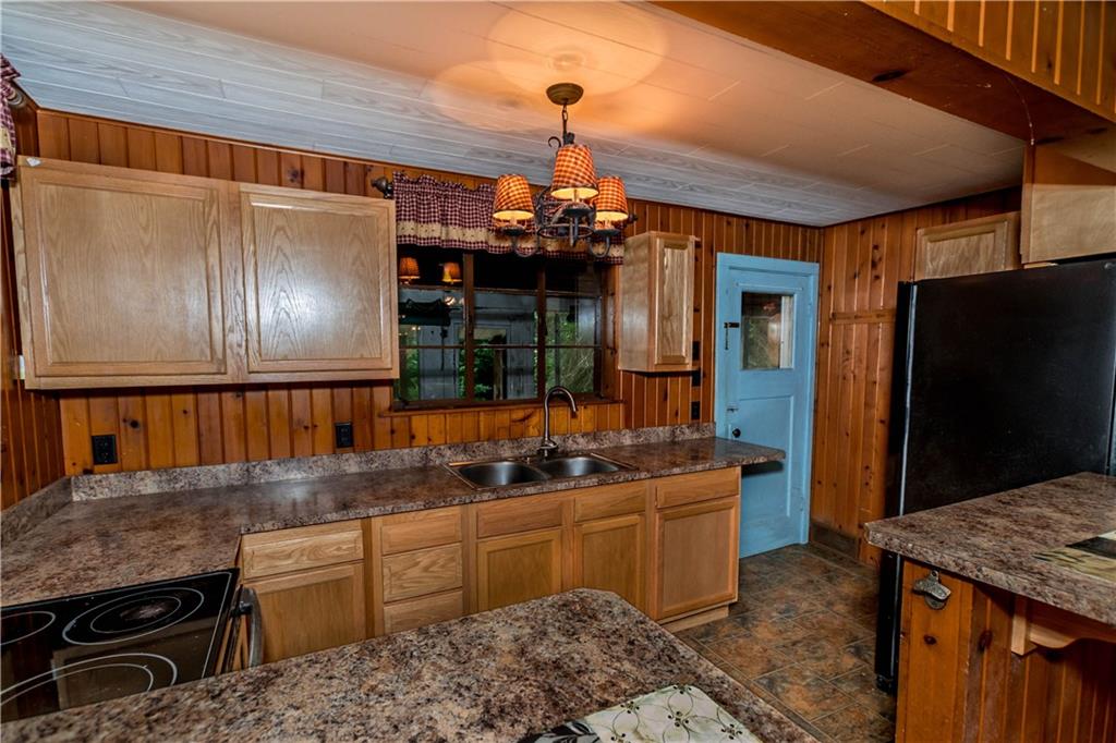594 Nelson Road Farmington, PA 15437 - Photo 6 of 16 Gallery Image 6
