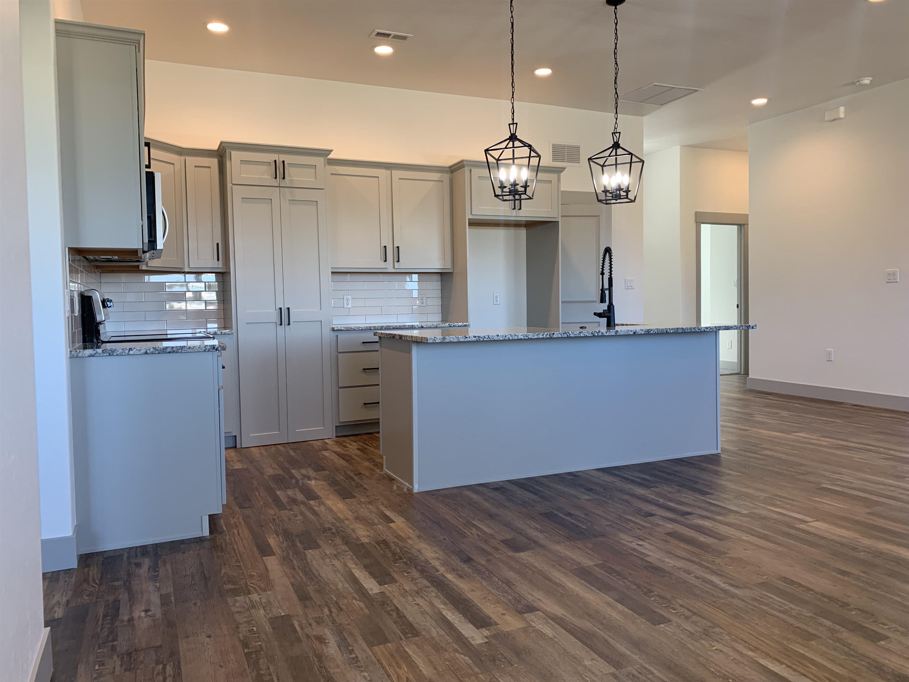 3315 E Road Clifton, CO 81520 - Photo 3 of 22 Gallery Image 3