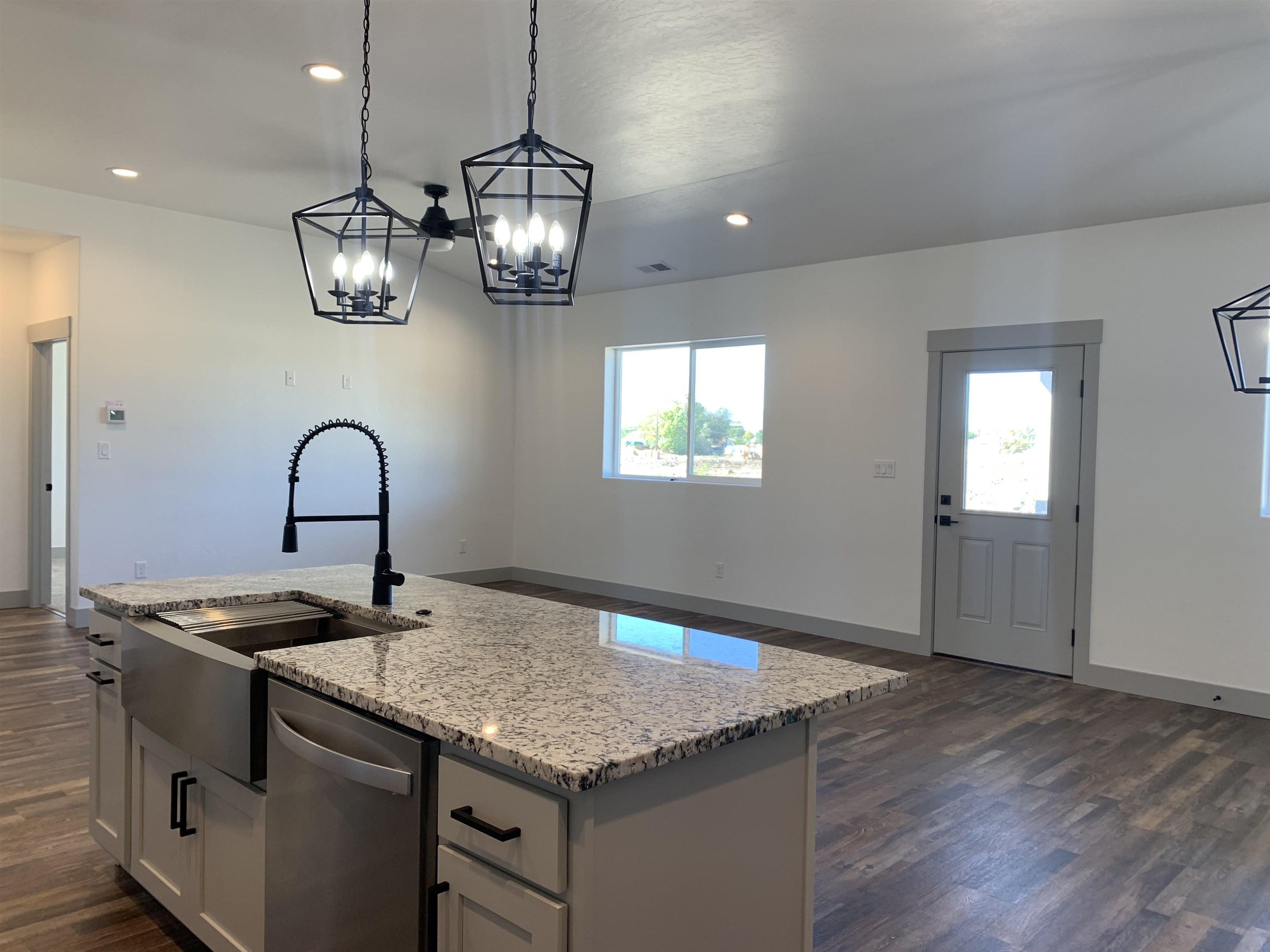 3315 E Road Clifton, CO 81520 - Photo 8 of 22 Gallery Image 8