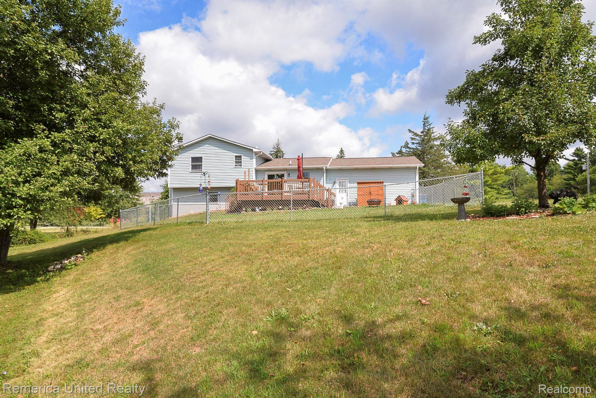 1285 West Cook Road Grand Blanc, MI 48439 - Photo 43 of 47 DSC_0920.jpg