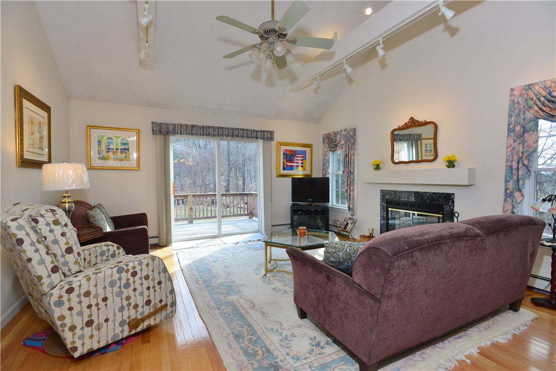 32 Blueberry Hill Road Woonsocket, RI 02895 - Photo 8 of 31