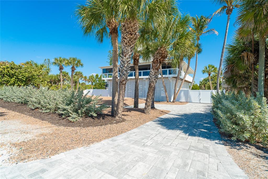 230 North Gulf Boulevard Boca Grande, FL 33921 - Photo 3 of 90