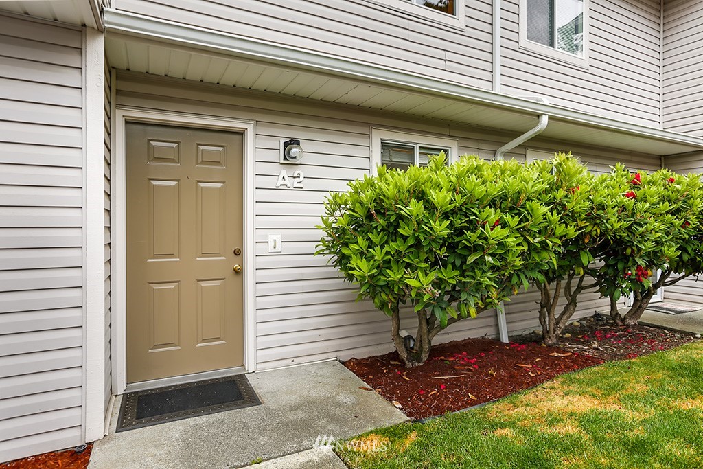 18910 Bothell Everett Highway, Unit A2 Bothell, WA 98012 - Photo 3 of 19