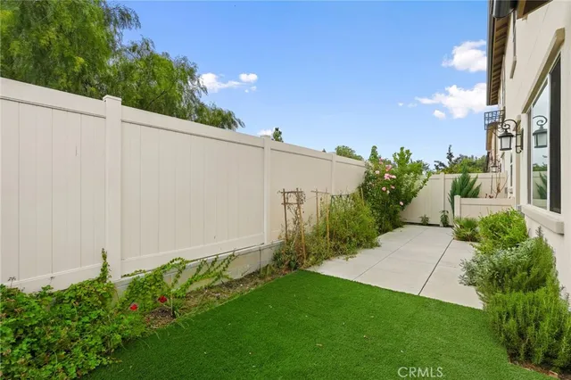 $689,000 | 1740 Heywood Street, Unit B, Simi Valley, CA 93065