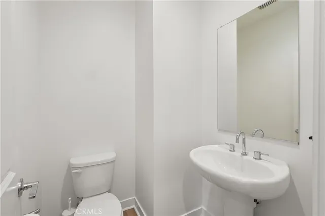 $689,000 | 1740 Heywood Street, Unit B, Simi Valley, CA 93065