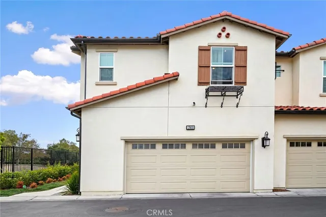 $689,000 | 1740 Heywood Street, Unit B, Simi Valley, CA 93065