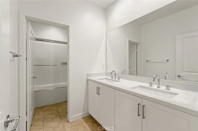 $689,000 | 1740 Heywood Street, Unit B, Simi Valley, CA 93065