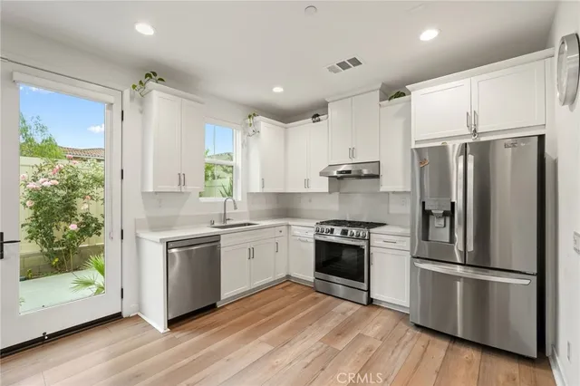 $689,000 | 1740 Heywood Street, Unit B, Simi Valley, CA 93065