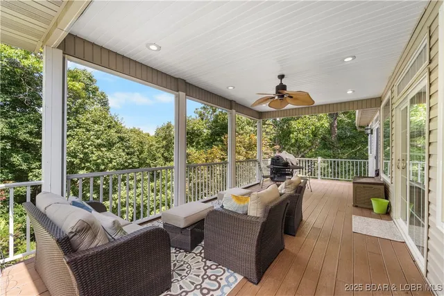$599,000 | 88 Beacon Hill Drive, Lake Ozark, MO 65049