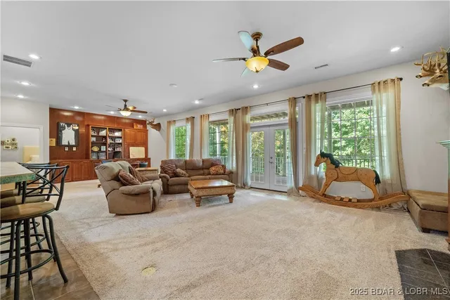 $599,000 | 88 Beacon Hill Drive, Lake Ozark, MO 65049