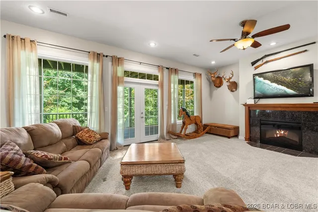 $599,000 | 88 Beacon Hill Drive, Lake Ozark, MO 65049