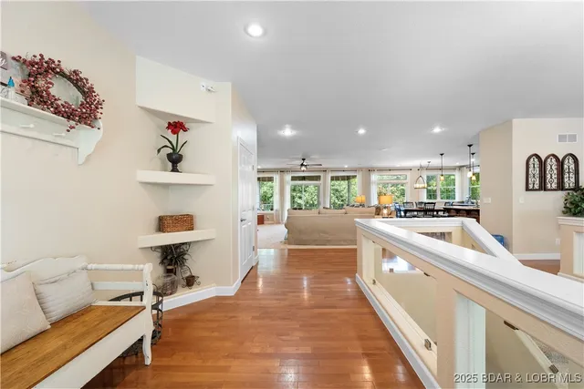 $599,000 | 88 Beacon Hill Drive, Lake Ozark, MO 65049