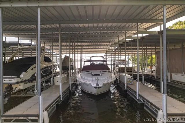 $599,000 | 88 Beacon Hill Drive, Lake Ozark, MO 65049