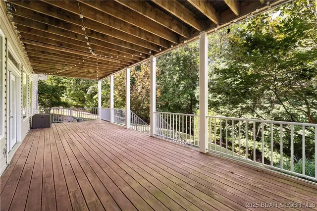 $599,000 | 88 Beacon Hill Drive, Lake Ozark, MO 65049