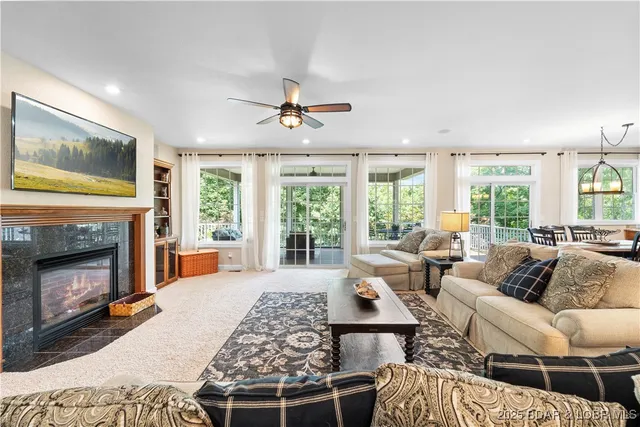 $599,000 | 88 Beacon Hill Drive, Lake Ozark, MO 65049