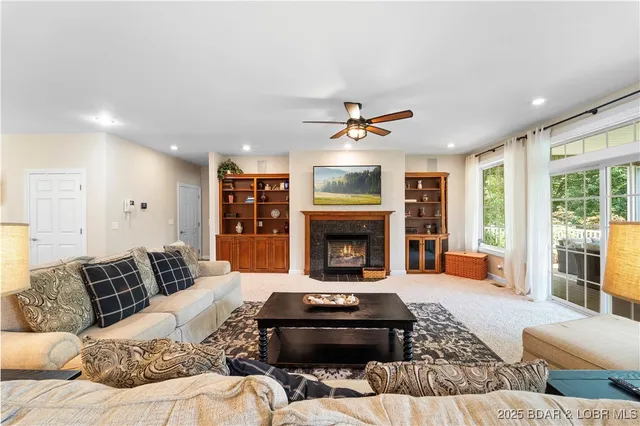 $599,000 | 88 Beacon Hill Drive, Lake Ozark, MO 65049