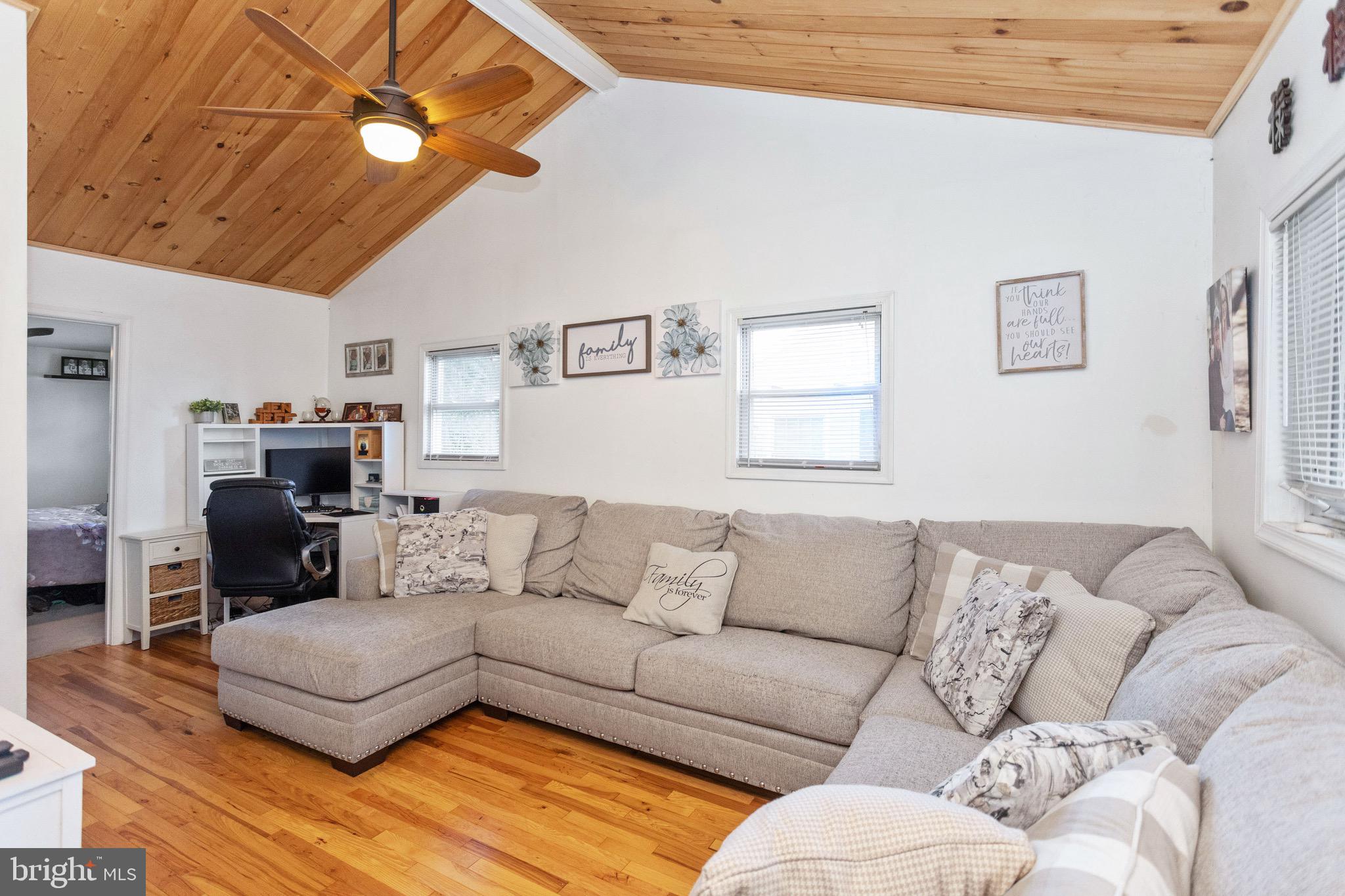 1706 Bentley Road Edgewater, MD 21037 - Photo 4 of 13