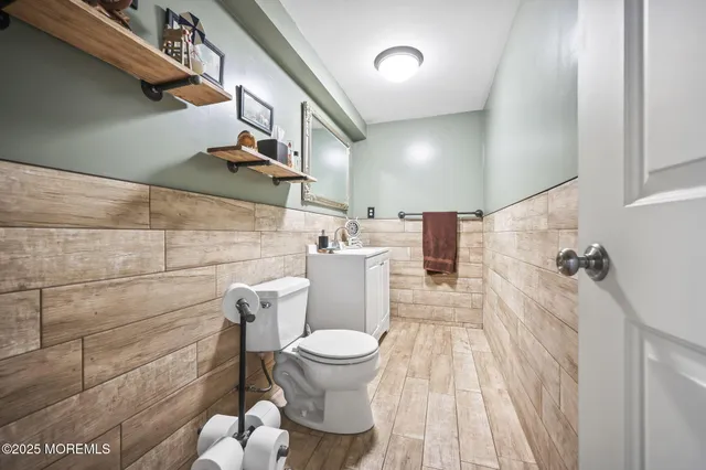 $1,600,000 | 24 Parkside Drive, Jackson, NJ 08527