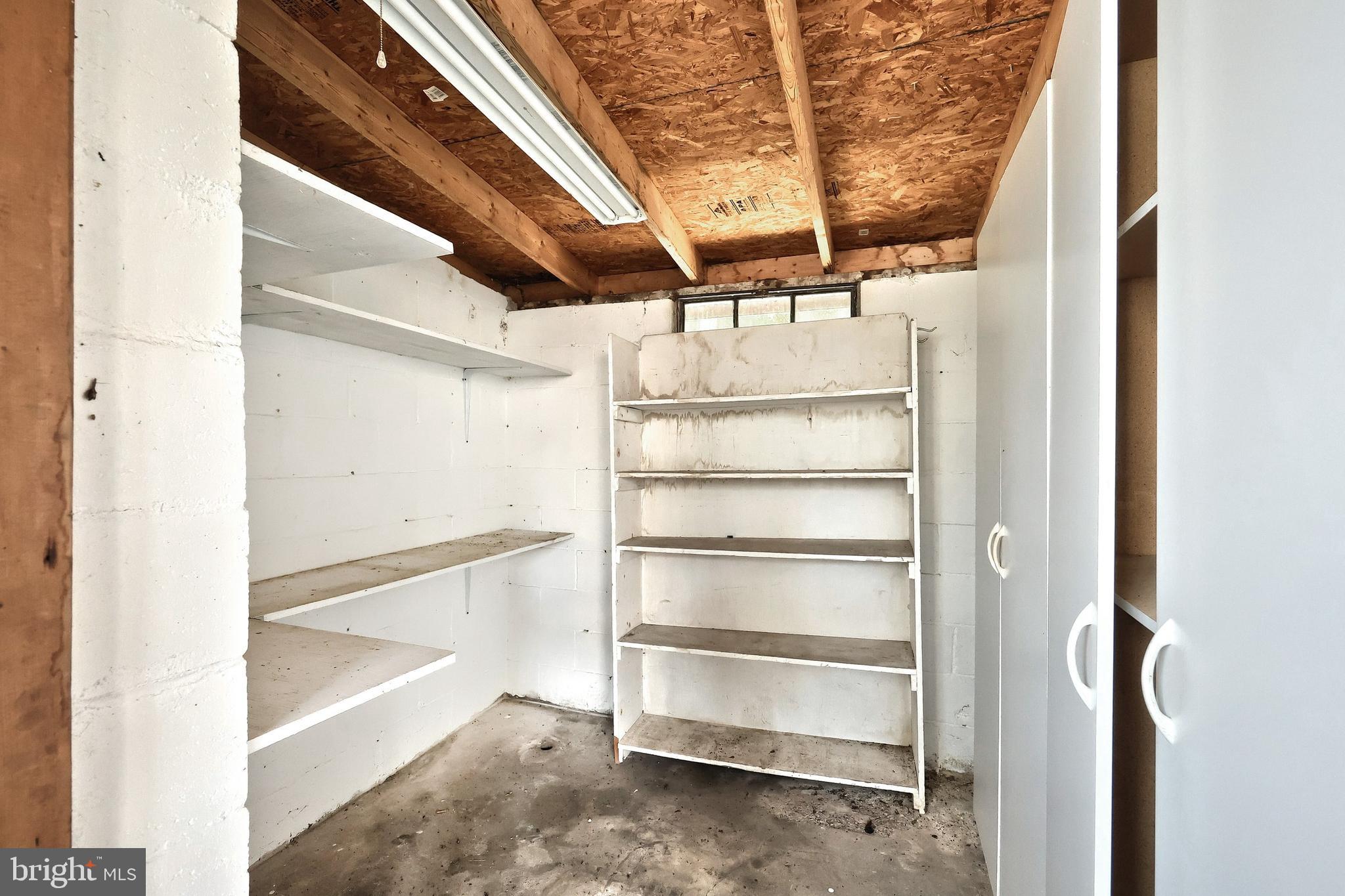 957 Greenbriar Road York, PA 17404 - Photo 11 of 61 Gallery Image 11