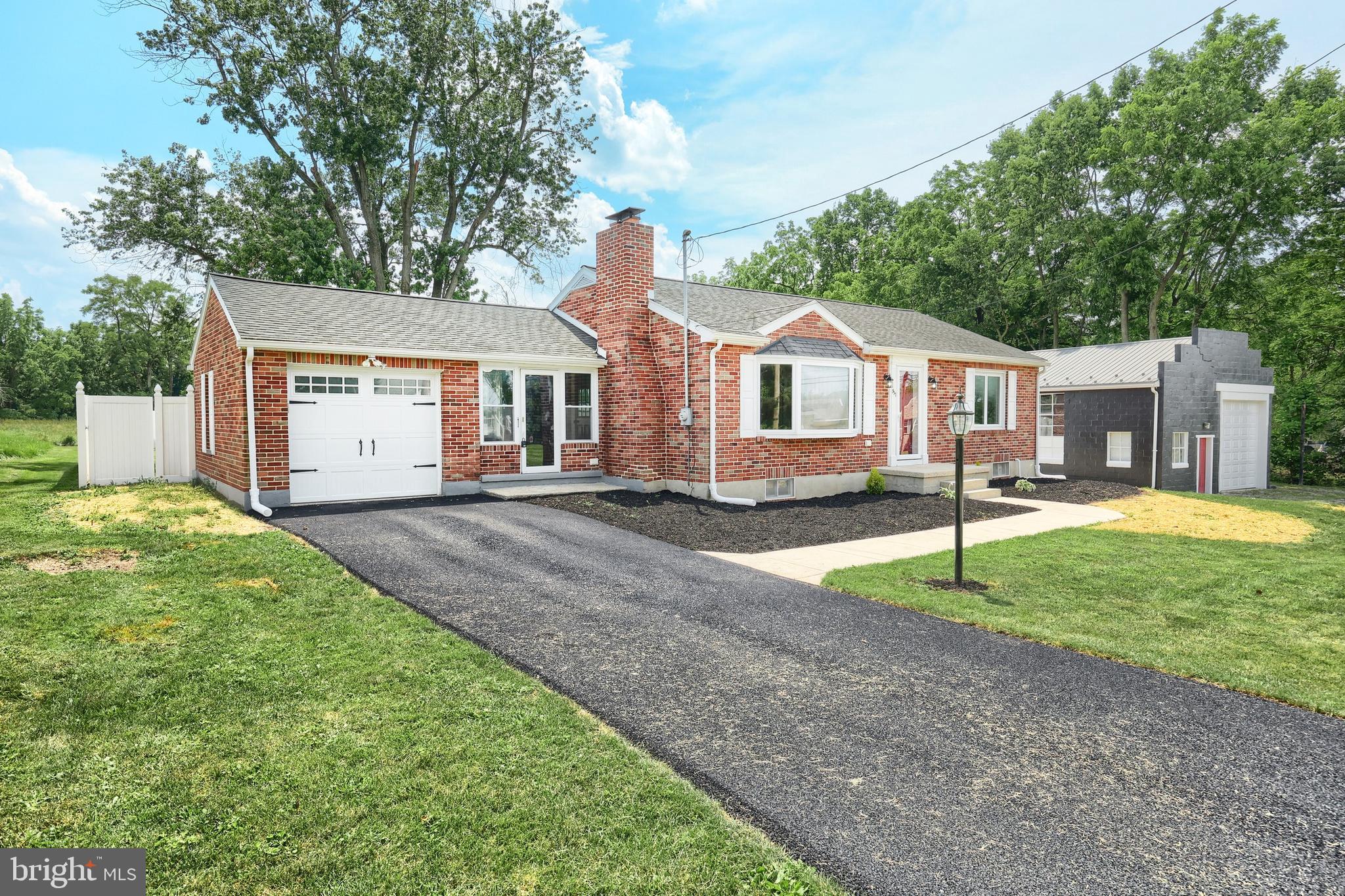 957 Greenbriar Road York, PA 17404 - Photo 16 of 61 Gallery Image 16
