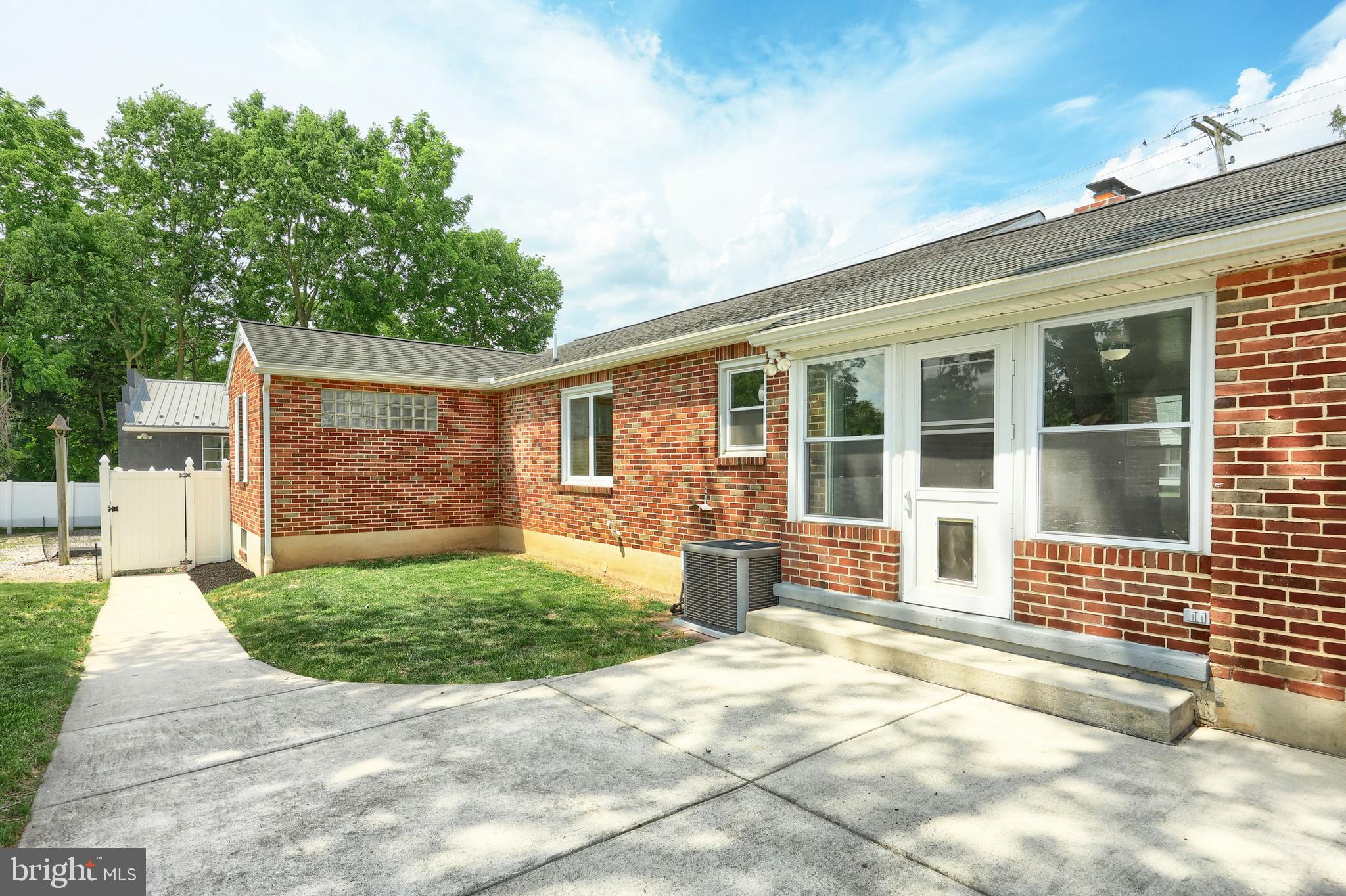 957 Greenbriar Road York, PA 17404 - Photo 21 of 61 Gallery Image 21