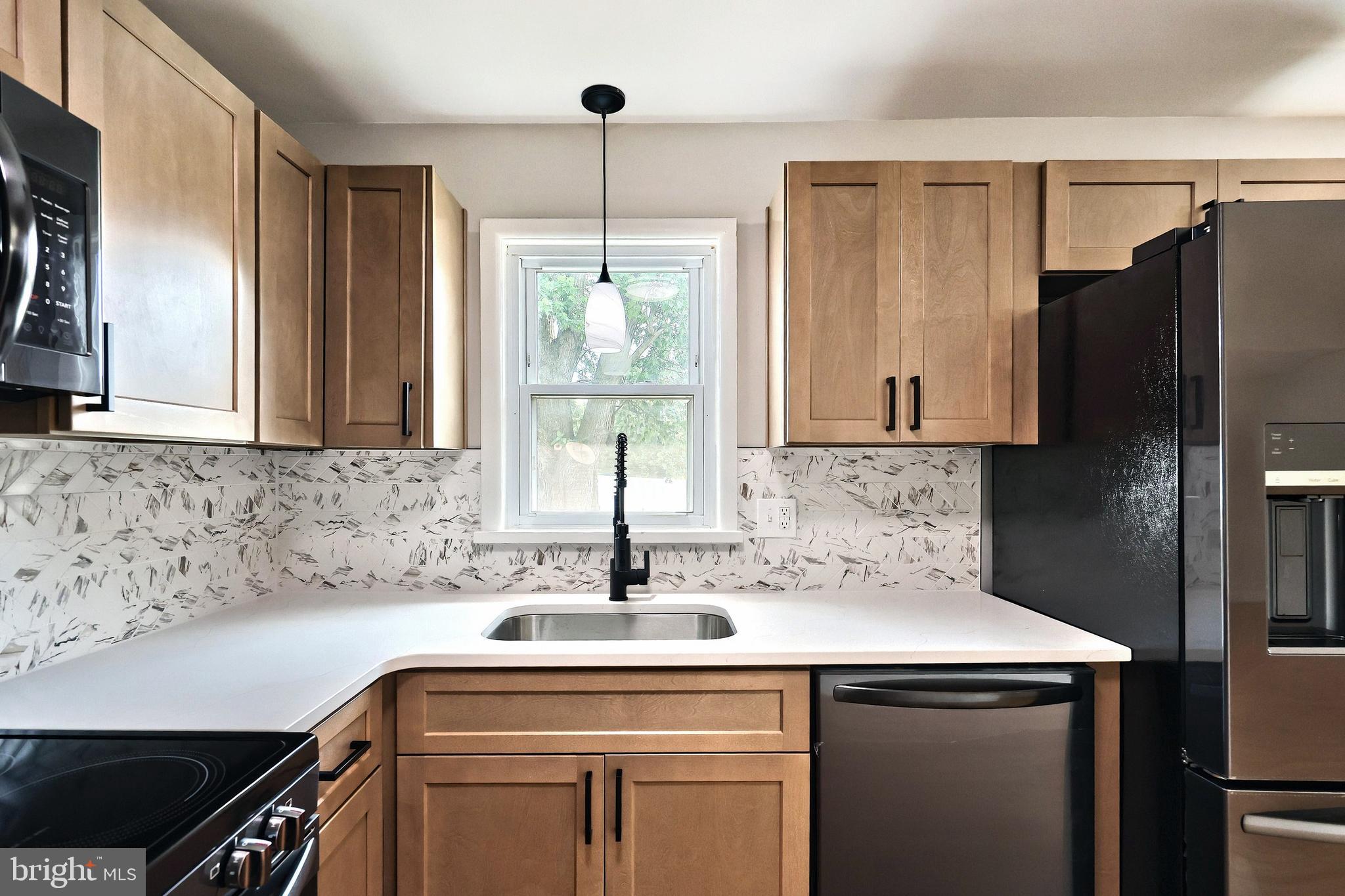 957 Greenbriar Road York, PA 17404 - Photo 30 of 61 Gallery Image 30