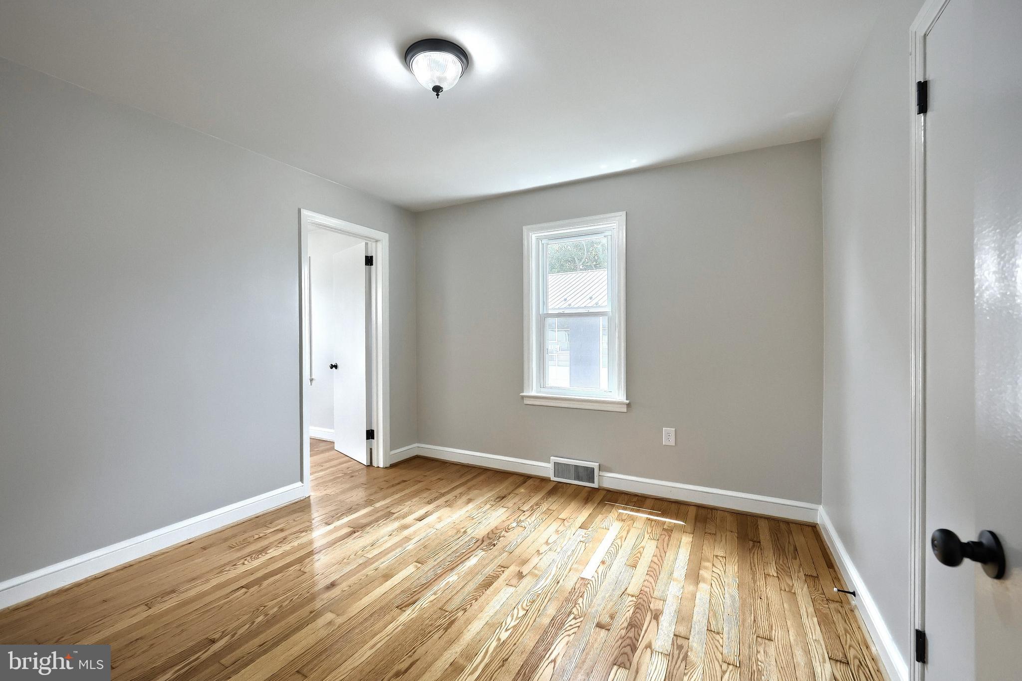 957 Greenbriar Road York, PA 17404 - Photo 33 of 61 Gallery Image 33