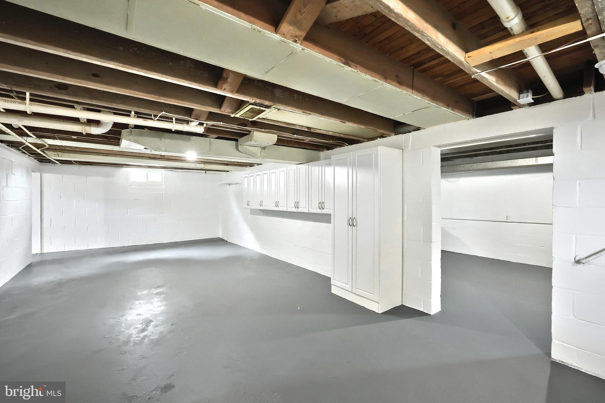 957 Greenbriar Road York, PA 17404 - Photo 41 of 61 Gallery Image 41