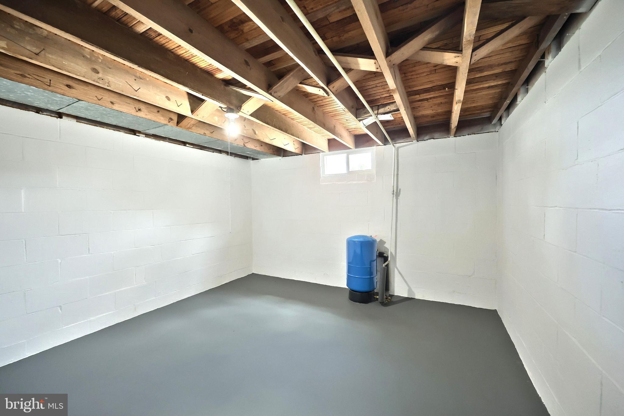 957 Greenbriar Road York, PA 17404 - Photo 46 of 61 Gallery Image 46