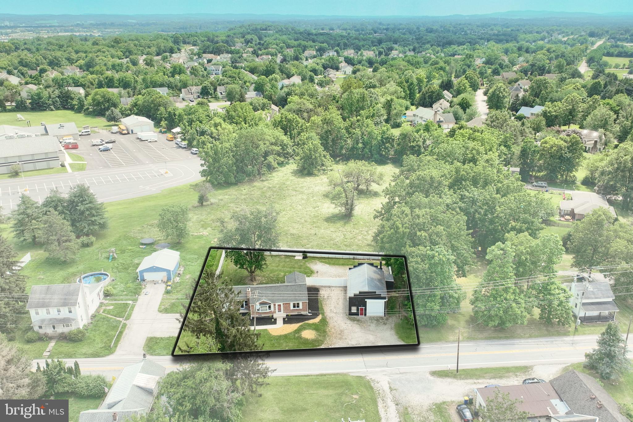 957 Greenbriar Road York, PA 17404 - Photo 5 of 61 Gallery Image 5