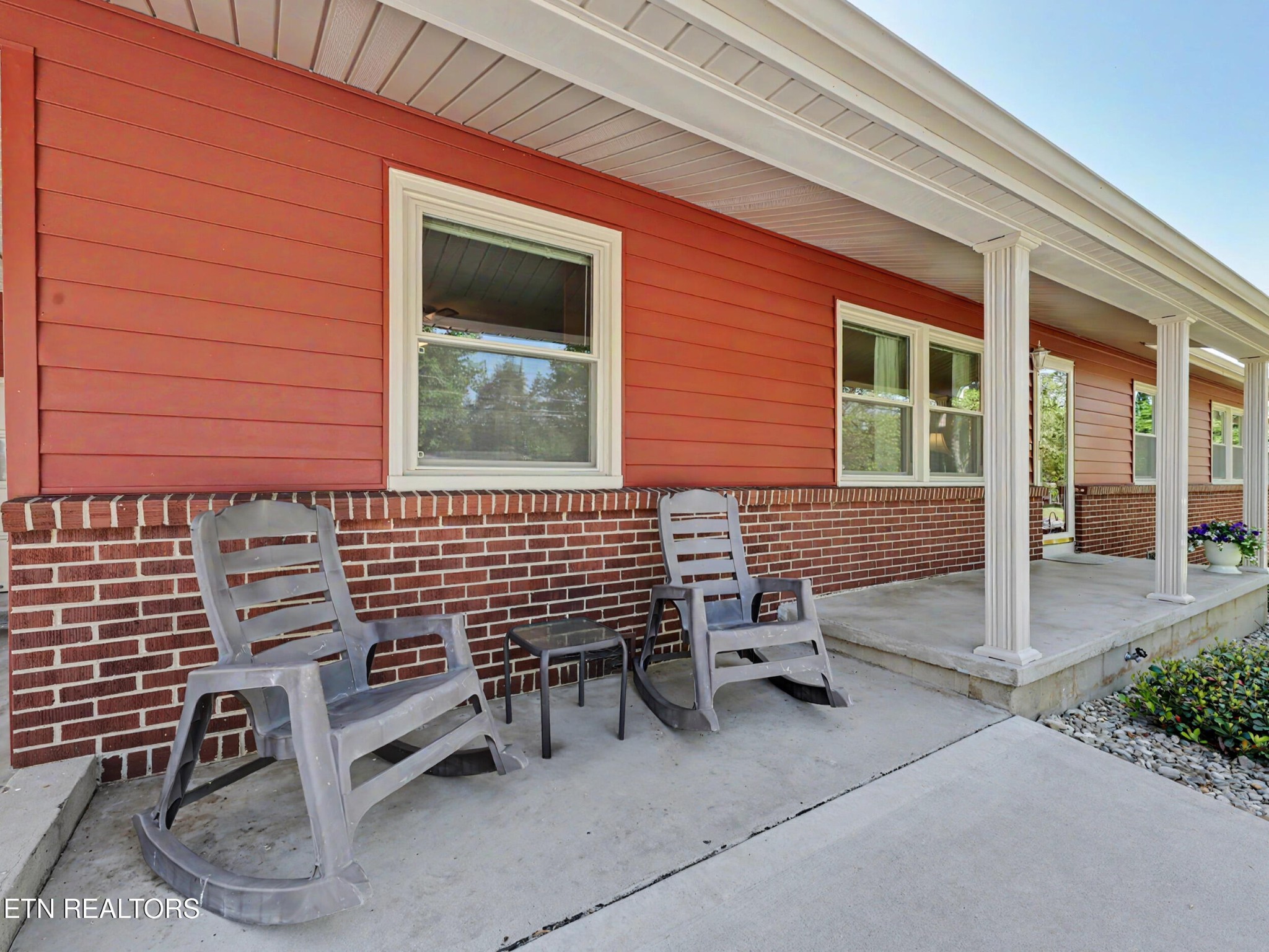 752 Cessna Road Knoxville, TN 37919 - Photo 3 of 44 Gallery Image 3