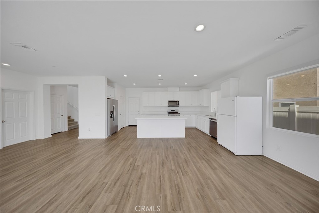 7560 Citrusmoon Court Riverside, CA 92507 - Photo 11 of 62 Open-Concept Living Area